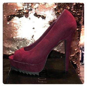 Peep toe wine color platform Heel